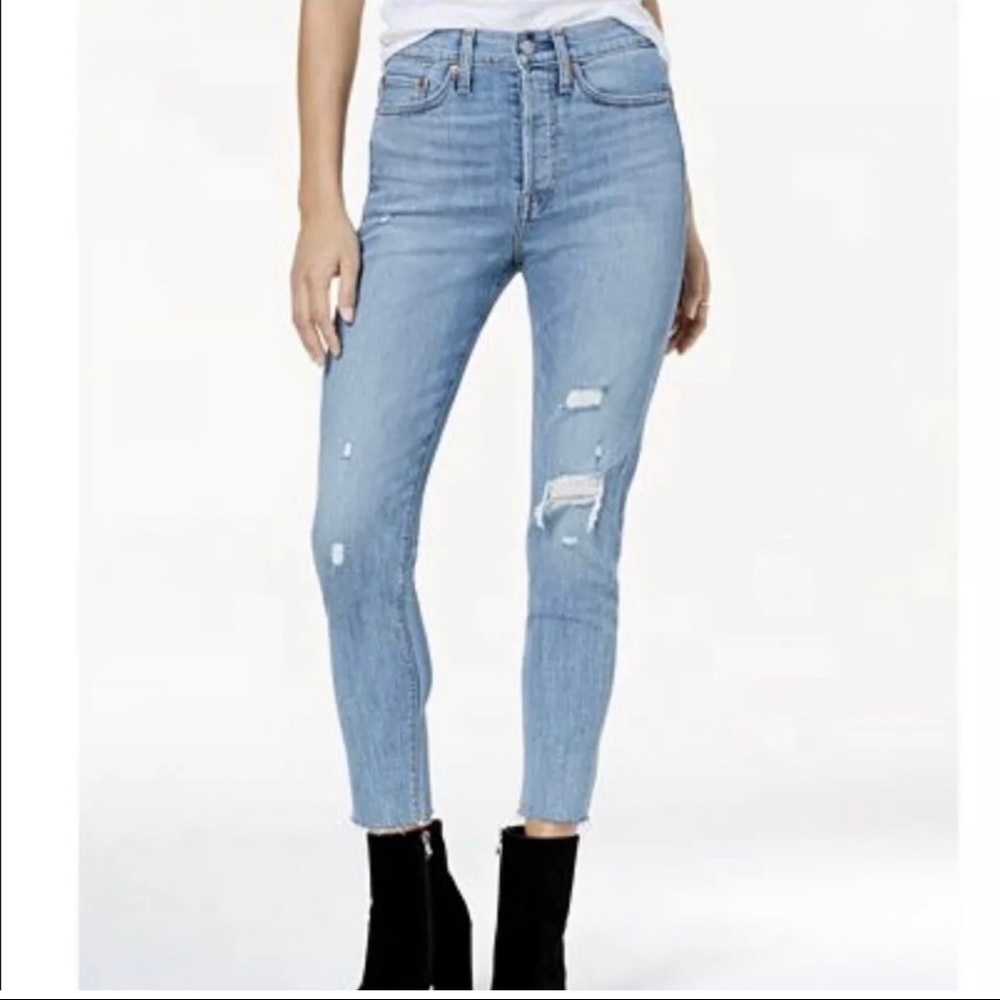 Levi’s Wedgie Skinny 28